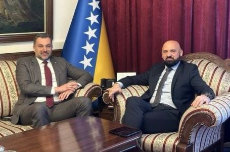 Ramo Isak sastao se s Elmedinom Konakovićem: Razgovarali o sigurnosnoj situaciji