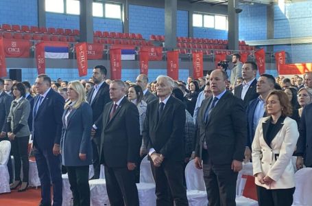 Dodik poslao poruku “očajnim Amerikancima”, u Srpcu sjednica glavnog odbora SNSD-a