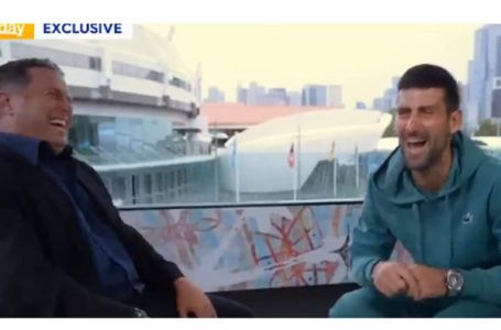 ĐOKOVIĆ IMITIRAO KIRJOSA, PA NASMIJAO ČITAV SVIJET: Pogledajte reakciju voditelja