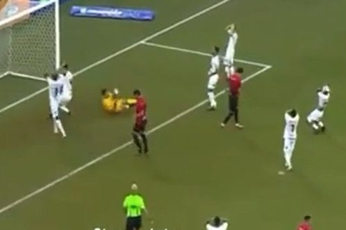 BRAZILSKOM FUDBALERU SE SMIJE CIJELI SVIJET: Postigao je autogol koji ostavlja u nevjerici