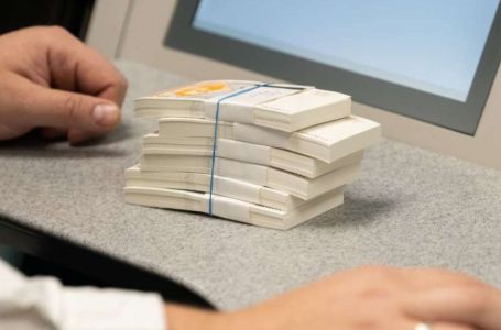 SJAJNE VIJESTI ZA PENZIONERE: Danas počinje isplata penzija uvećanih za pet posto