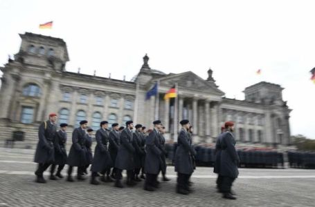 Njemačka raspoređuje vojnike na Kosovu: “Obuka je u punom jeku”