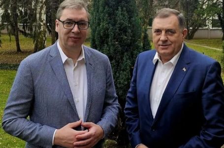 Vučić za spuštanje tenzija: Pokušaću da razgovaram sa Dodikom da vodi politiku mira