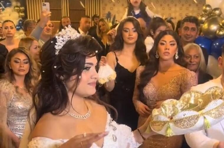 NA NAJSKUPLJOJ ROMSKOJ SVADBI MLADENCI SU PARE IZNOSILI U KESAMA: Tek da vidite svekrvu