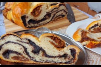 RECEPT ZA VAZDUŠASTU ŠTRUDLU SA MAKOM I ORASIMA: Skoro niste probali ovako domaćinsku poslasticu