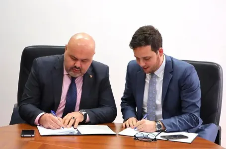 Prosvjetari u KS odustaju od štrajka, Vlada i sindikat postigli dogovor