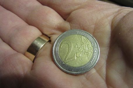 IMATE KOVANICU OD 2 EURA? Dobro je pogledajte, ako primijetite ovo na njoj, VRIJEDI 3.000 EURA