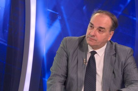 Pećanac: I ministri bi trebali ići na ljekarske preglede, koliko ‘lupaju’