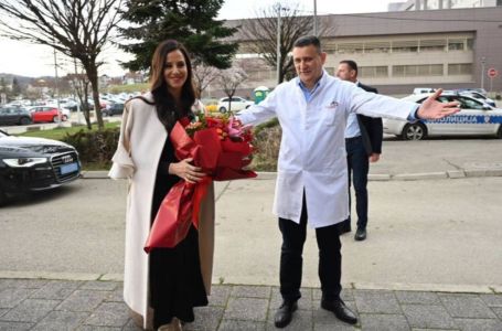 Tamara Vučić stigla u posjetu UKC-u RS