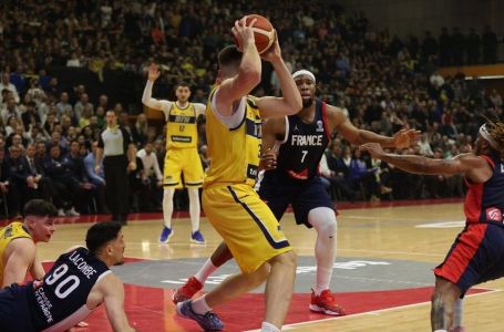 SKUPO PRODALI KOŽU: "Zmajevi" u finišu poklekli protiv favorizovanih Francuza u grotlu Mejdana