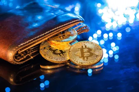 Prvi put od decembra 2021. godine bitcoin dosegao cijenu veću od 57.000 dolara