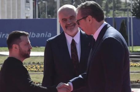 Aleksandar Vučić stigao na samit u Tiranu: Pogledajte susret sa Zelenskim
