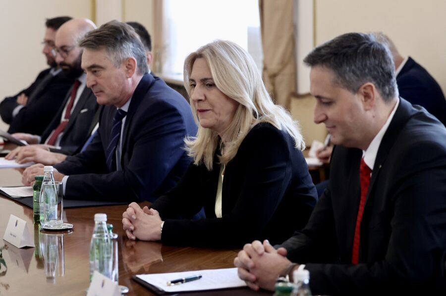 Komšić, Bećirović i Cvijanović učestvuju u 3. Diplomatskom forumu u Antaliji