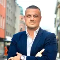 Mijatović čestitao Dan nezavisnosti BiH: Poslao poruku svim "patriotama" u RS i FBiH