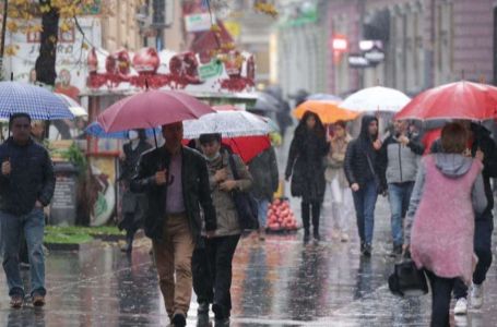 U jutarnjim satima kiša, poslije podne razvedravanje