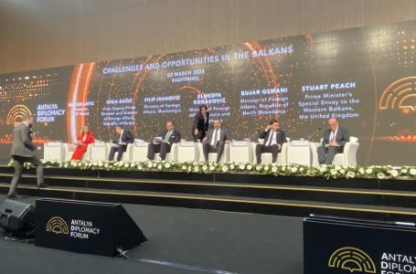 Konaković na panelu u Antaliji odgovorio Dačiću: Zašto nema auto-puta Beograd-Sarajevo