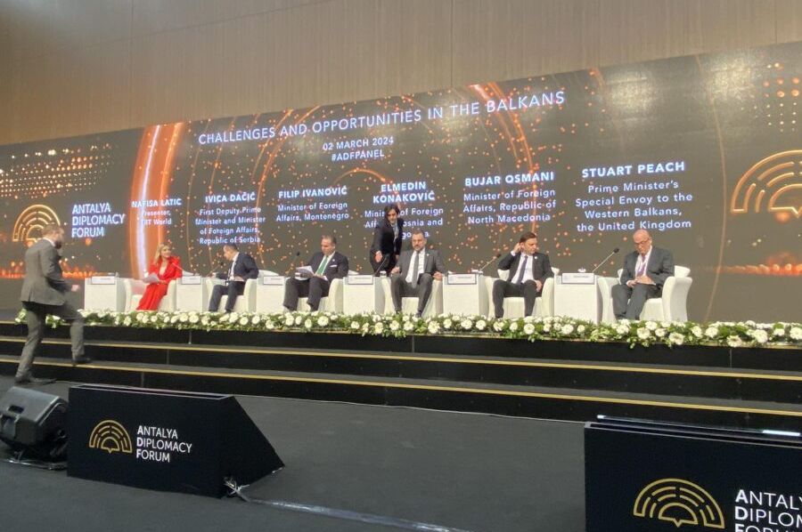 Konaković na panelu u Antaliji odgovorio Dačiću: Zašto nema auto-puta Beograd-Sarajevo