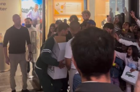 Ludnica zbog Đokovića u Los Angelesu: Novak izazvao delirijum u tržnom centru (VIDEO)