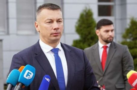 Od Schmidta zatražena smjena ministra Nenada Nešića: "Treba biti krivično procesuiran"