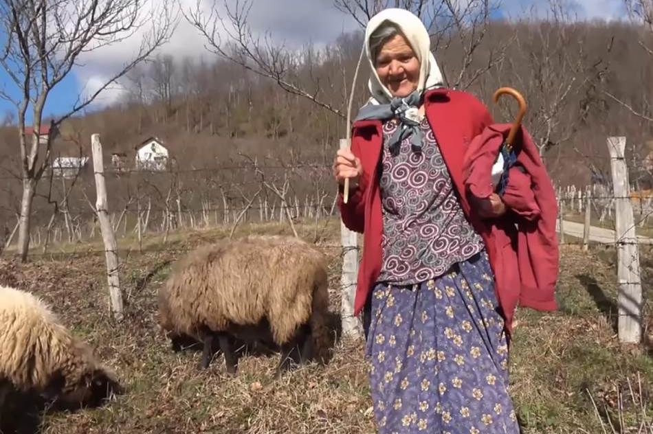 "ČEKALA SAM DA MI SE VRATI, A ON ME OSTAVIO I OTIŠAO KOD KOMŠINICE": Svi muževi pobjegli od nje