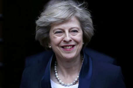 Theresa May neće se kandidirati za ponovni izbor u parlament