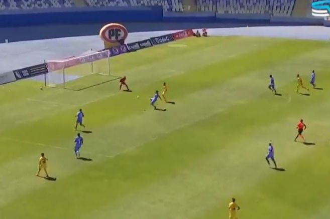 AUU, PA ŠTA JE OVO BILO! Postignut jedan od najluđih autogolova u historiji fudbala - NEVIĐENO!