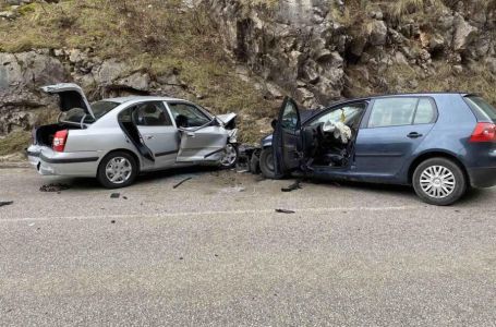 Teška nesreća kod tunela Bulozi: Saobraćaj na putu Sarajevo-Pale obustavljen, kilometarske kolone