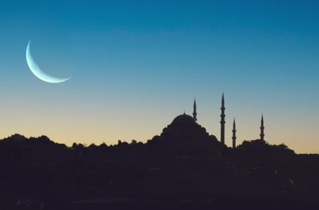 Muslimani će 2030-te godine postiti čak dva ramazana: EVO ZAŠTO