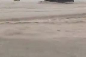 POTOP U PUSTINJI: Milionski grad pod vodom, gromovi parali nebo (VIDEO)