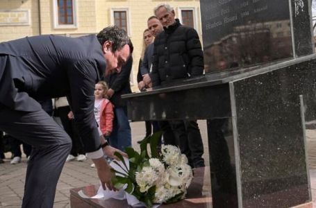Kurti na godišnjicu strašnog masakra podsjetio i na Markale: "Dokaz genocidnog djelovanja Srbije"