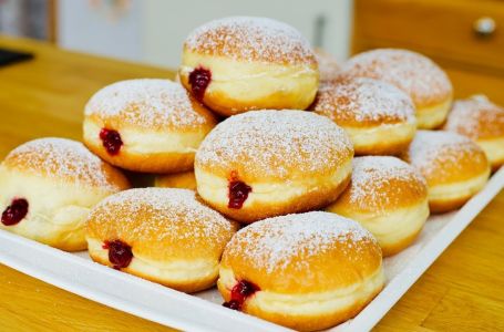PEKARI DODAJU JEDAN TAJNI SASTOJAK U TIJESTO ZA KROFNE: Ne upijaju ni kap ulja