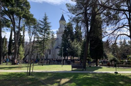 Roditelji u Trebinju u strahu, primili poruke o navodnom terorističkom napadu na škole