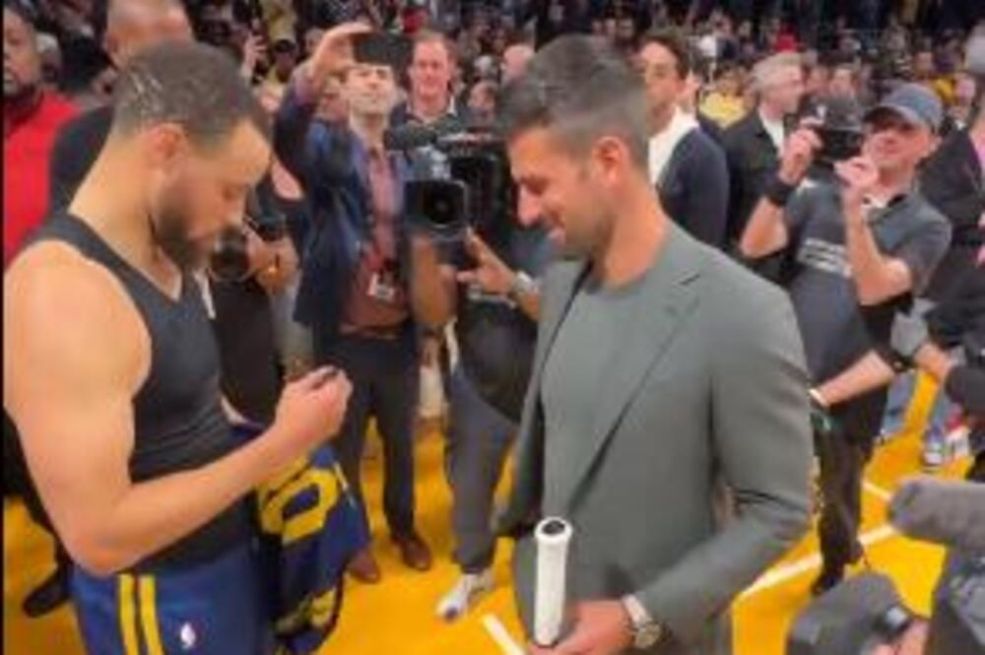 FOTKA KOJA OBILAZI PLANETU! Voriorsi objavili sliku Novaka i Karija i napisali  JEDNU RIJEČ!