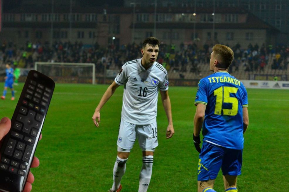 EVO GDJE SVE MOŽETE GLEDATI UTAKMICU BiH - UKRAJINA: Preko 30 TV kanala prenosi meč iz Zenice