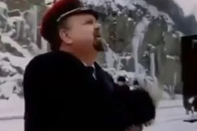 BiH oplakuje Abdulaha Sidrana: Pogledajte legendarnu scenu iz "Kuduza" po kojoj ga se mnogi sjećaju