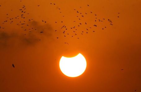 Život će im se pretvoriti u opšte LUDILO:Pomračenje Sunca u aprilu će DONIJETI PAKAO za 5 znakova