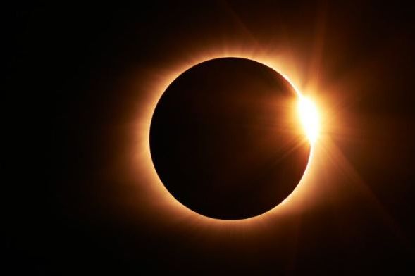 Pomračenje Sunca u Ovnu DONOSI HAOS I MIJENJA SVE: Najjače će udariti na OVA 4 ZNAKA