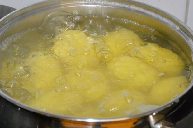 Da li još uvijek kuhate KROMPIR u slanoj vodi?Isprobajte ovu metodu-Krompir će biti 10 puta UKUSNIJI