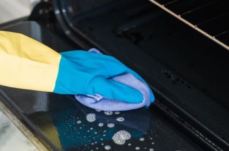 Naprskajte jedan neočekivani proizvod na masna vrata šporeta i gledajte čudo: Zablistaće kao nova