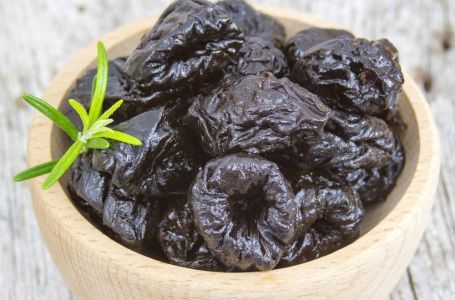 EVO ŠTA ĆE SE DESITI AKO SVAKO JUTRO NA PRAZAN STOMAK POJEDETE 3 SUHE ŠLJIVE: Šokirat ćete se