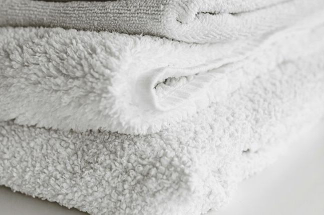 Stavite ovaj jeftin proizvod u sve ormare i fioke u kući: Peškiri i odjeća će mjesecima mjesecima