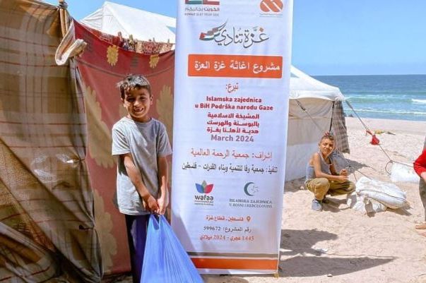 Islamska zajednica BiH dostavila više stotina bajramskih paketa u Gazu