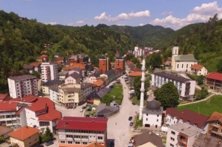 Preživjeli genocida u Srebrenici: Hitno zabraniti promjene naziva ulica, ovaj grad ne zaslužuje