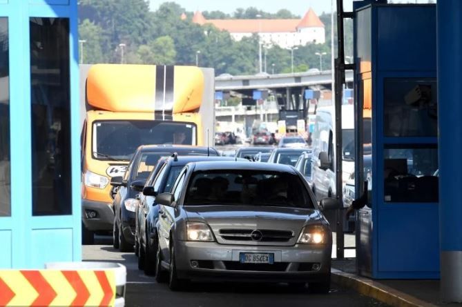 Vozači, oprez: Privremeno zatvoren granični prijelaz između BiH i Hrvatske