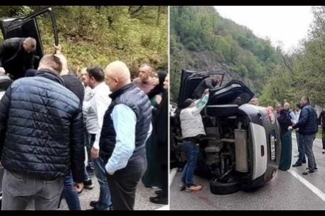 Teška nesreća kod Kladnja: Povrijeđene dvije osobe, ministar Hurtić i pratnja pomagali unesrećenima