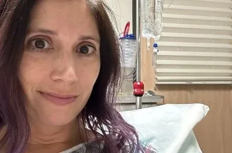 Jeleni (34) je dijagnosticiran karcinom debelog crijeva, primijetila je samo ovaj neobičan simptom