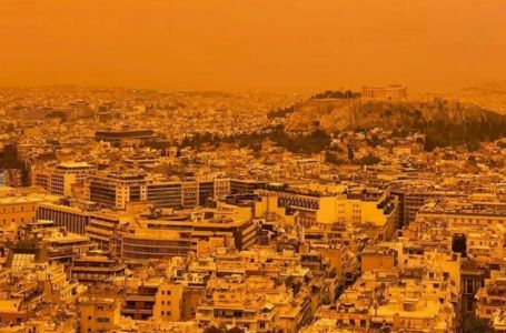 Nestvarne slike Atene, grad obojan u narandžastu boju (FOTO)