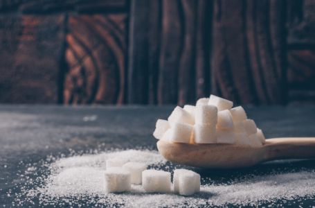 Obratite pažnju na jelovnik: Ovih 7 alarmantnih signala vam šalje tijelo kada PRETJERATE SA ŠEĆEROM