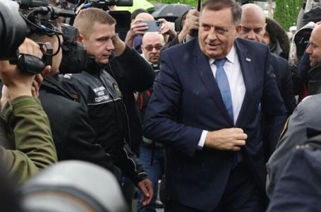 Odgovor Dodiku iz Potočara: Njegovo prisustvo u mezarju je uvreda za mrtve i neradnim i radnim danim