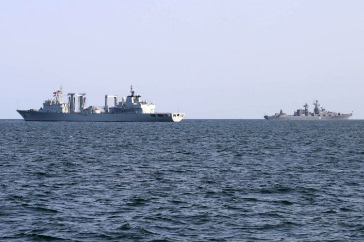 Huti pogodili tanker u Crvenom moru